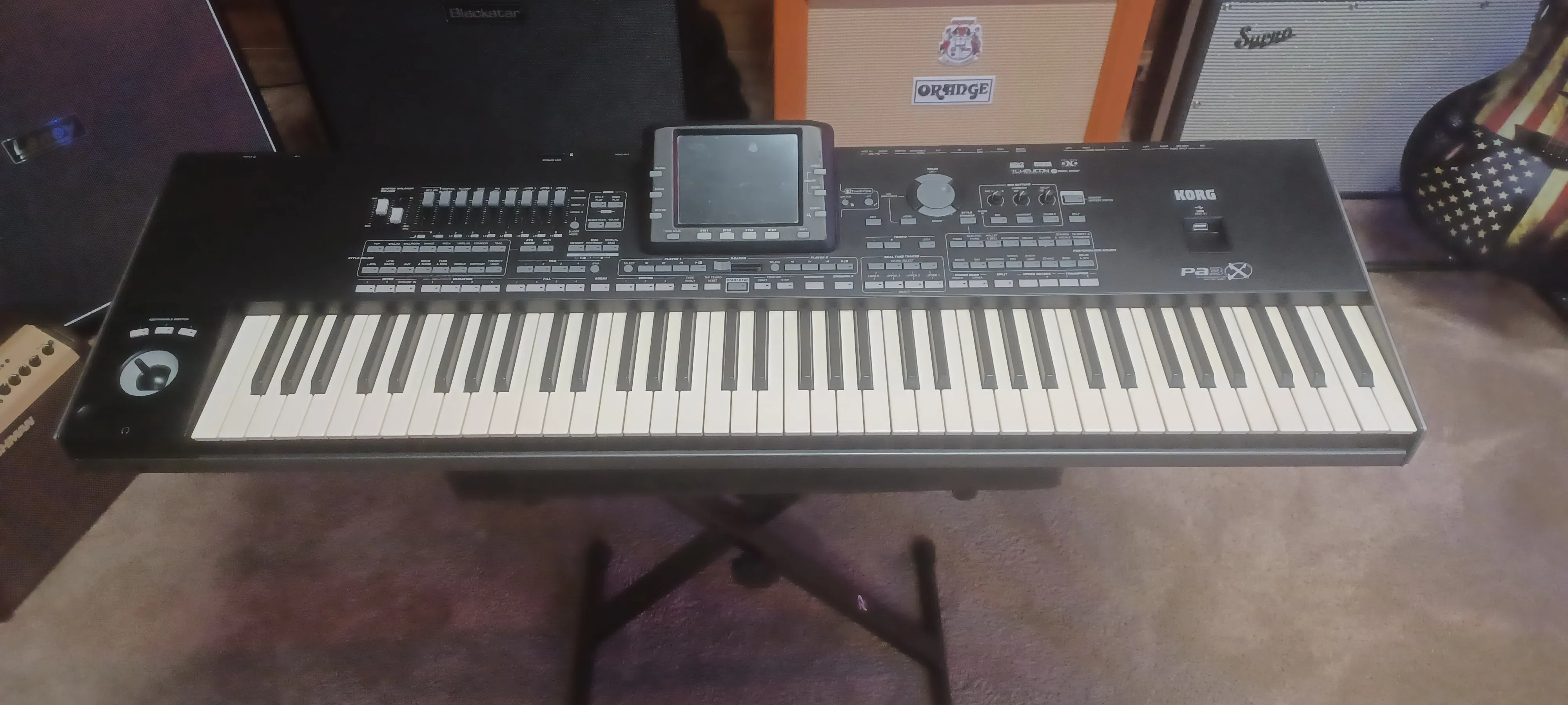 Korg PA3X Professional Arranger - 76 Keys (USED)